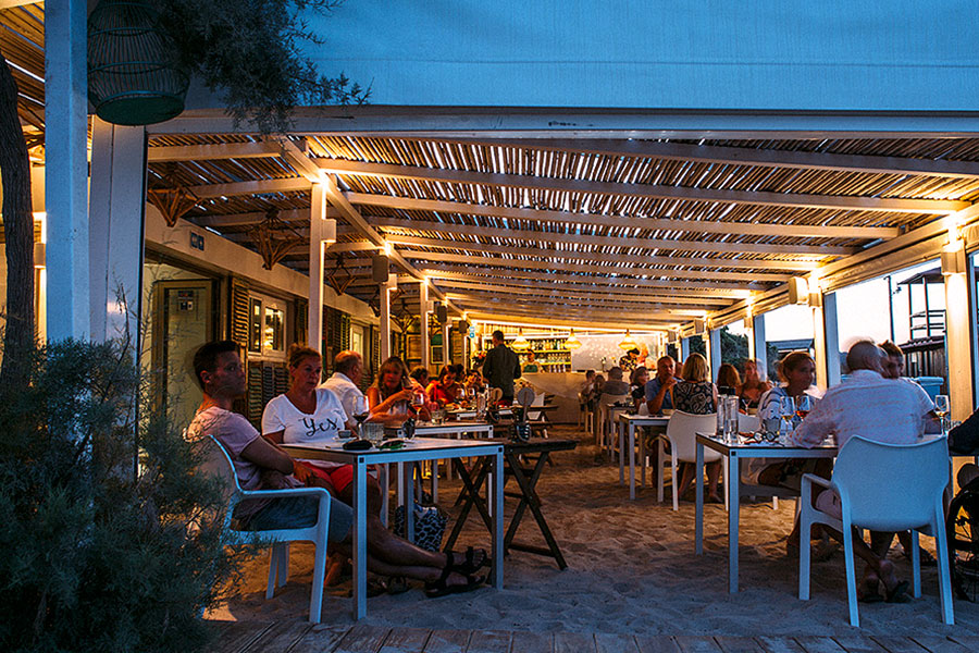 beachclubs restaurants lokale mallorca playa de muro ponderosa