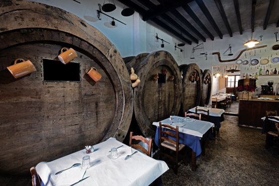 restaurants mallorca inca celler can Marron