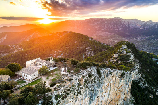 restaurants wandern Mallorca Alaro es verger castle